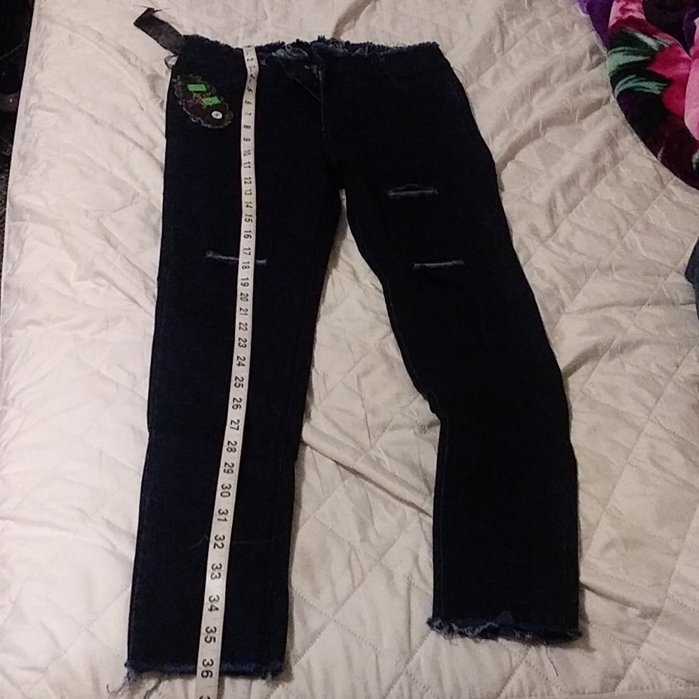 Jean - Picture 1 of 3